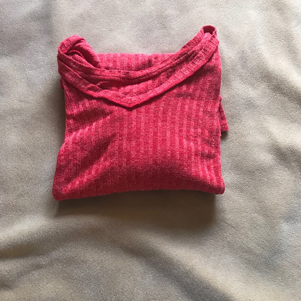 Three-quarter sleeve shirt